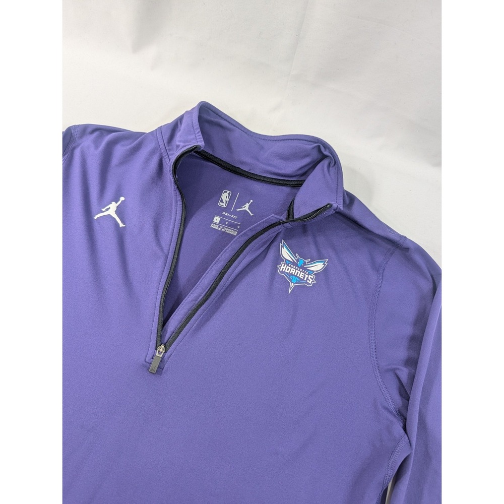 Charlotte Hornets Shirt Women Large Purpl NBA Basketball Dri Fit Pullover Jordan